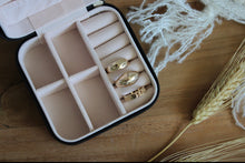 Load image into Gallery viewer, Jemma Stacking Rings
