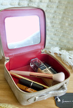 Load image into Gallery viewer, Tessa Makeup Bag