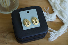 Load image into Gallery viewer, Jene Earrings